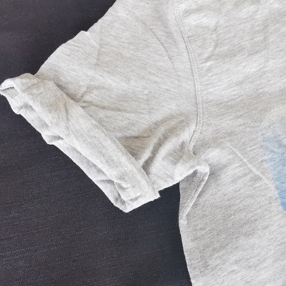 New Calvin Klein T-shirt - Picture 3 of 6